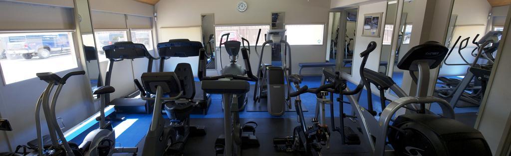 Ypc Fitness & Accomodations Інвермір Номер фото